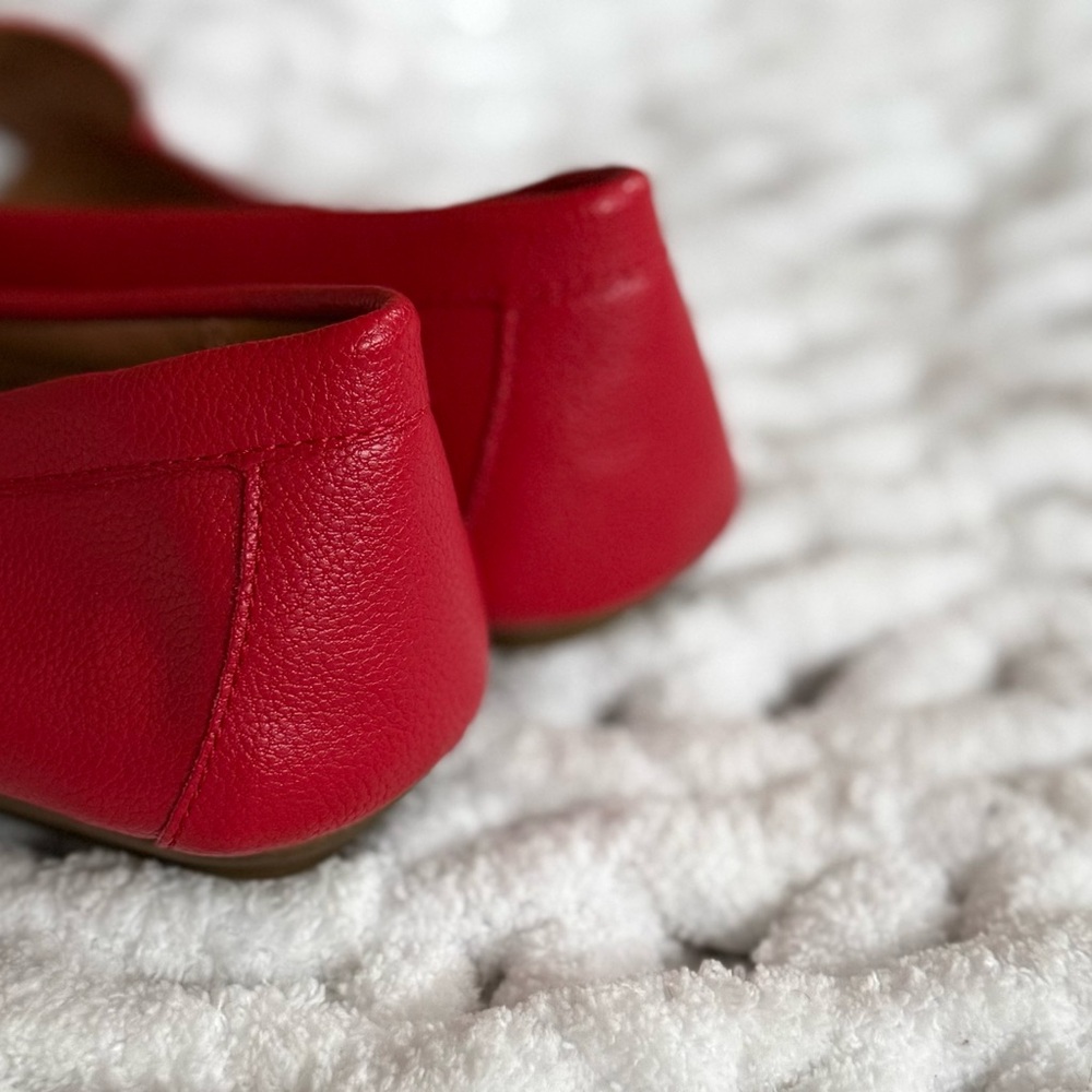 CALVIN KLEIN 11 Lillia Red Faux Leather Loafers • Driving Moccasins Shoes - Picture 4 of 9